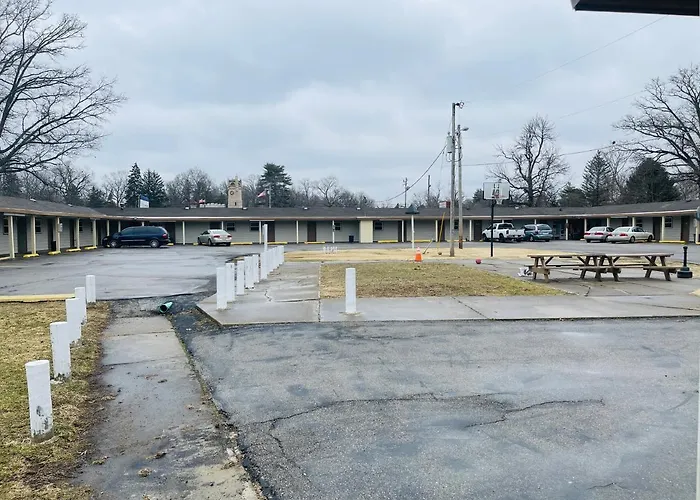 Woodridge Motel